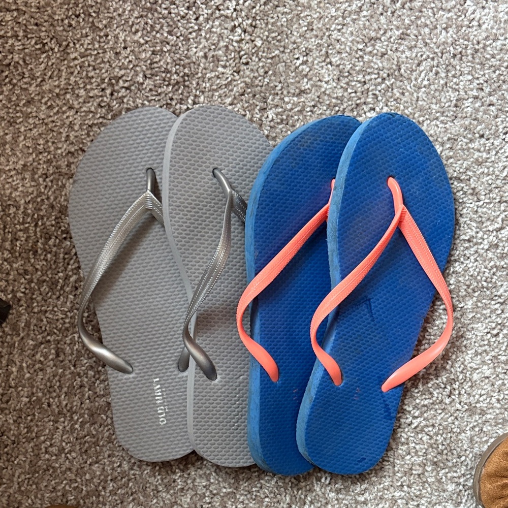Old Navy Gray and Blue Sandals